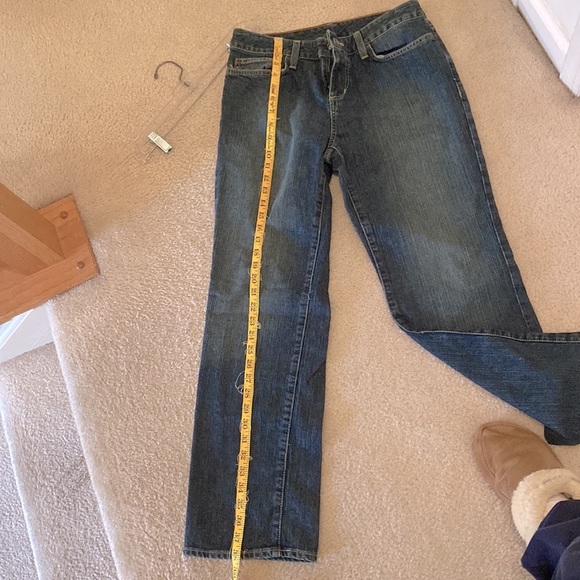 Eddie Bauer Natural  fit jeans - Picture 6 of 8